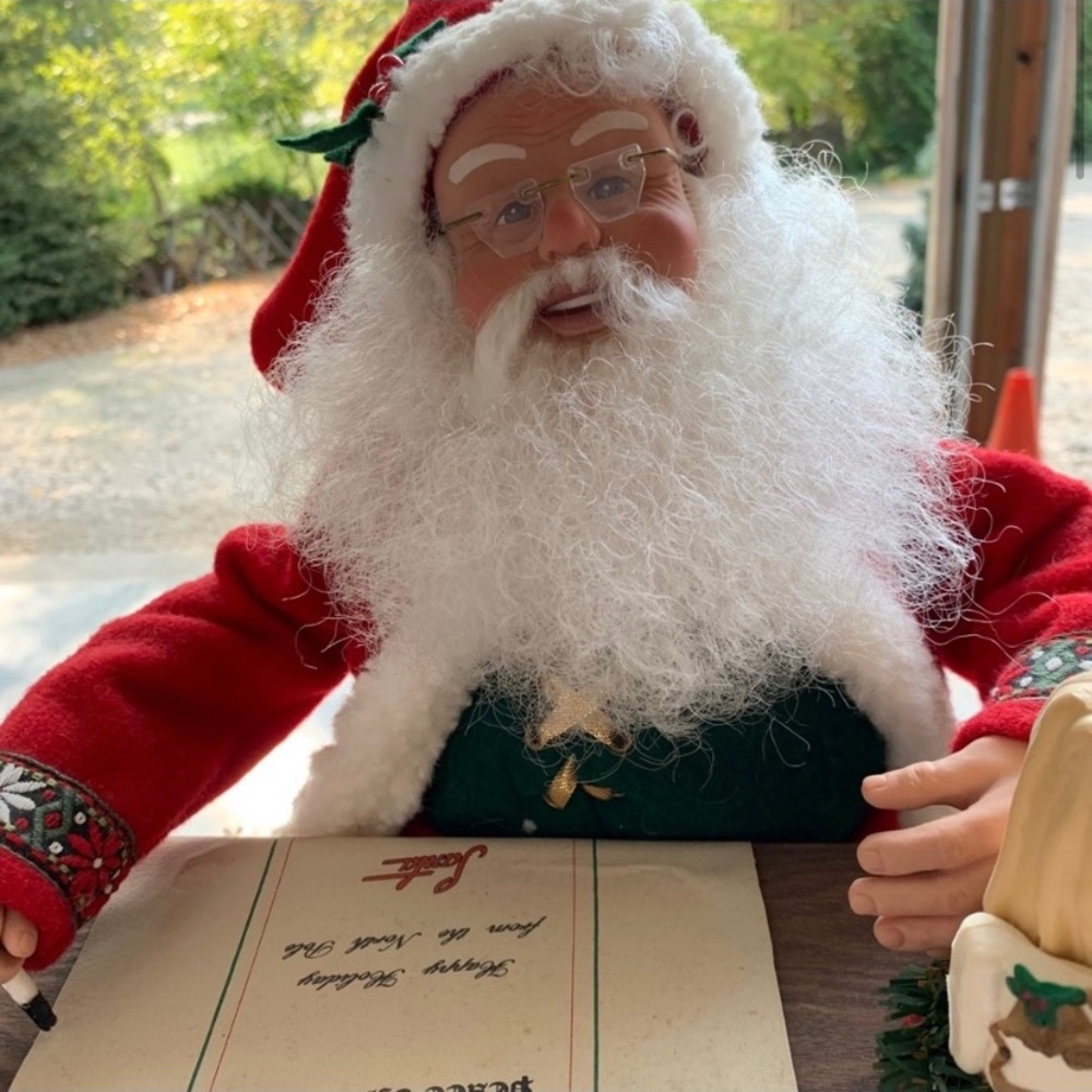 Vintage Animated Musical moving vintage Santa  works,plz check video sound is on